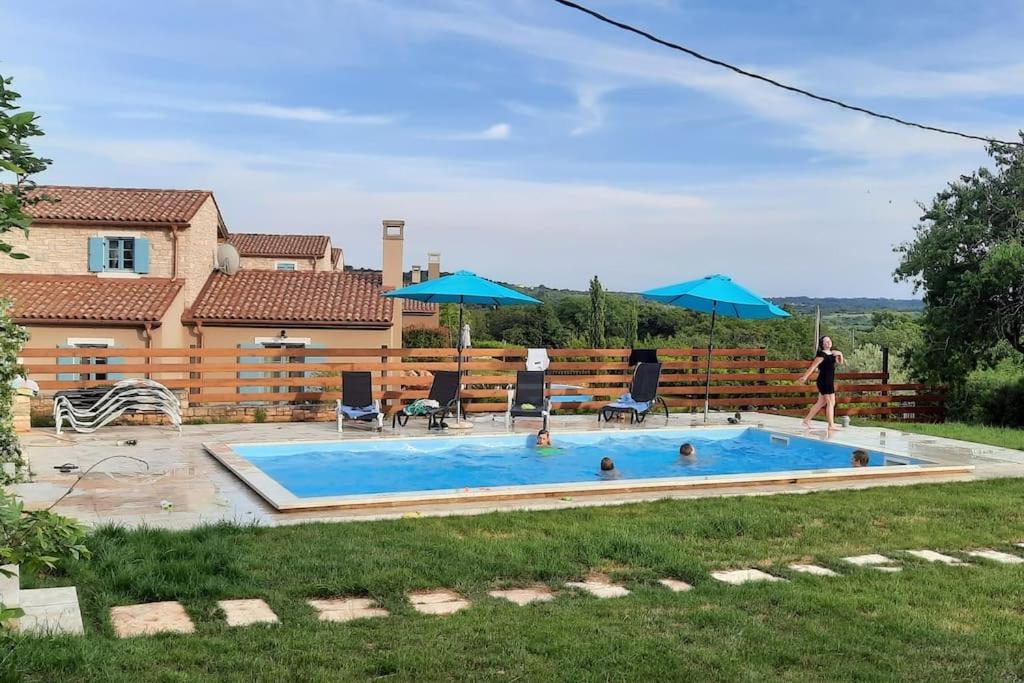 Holiday Home For 8 People, Pool + Sea View Vilanija Extérieur photo